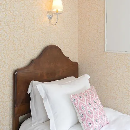 Central Apartment With Private Parking Бат Экстерьер фото