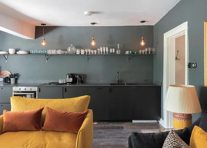 Central Apartment With Private Parking