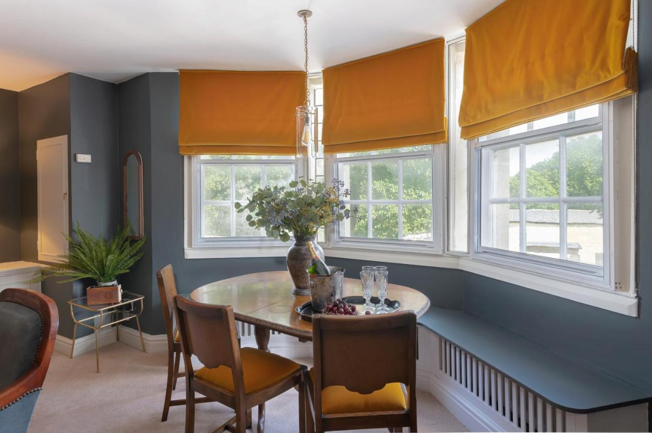 With Private Parking Apartment